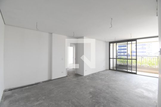 Sala e Cozinha de apartamento à venda com 3 quartos, 157m² em Centro, Curitiba