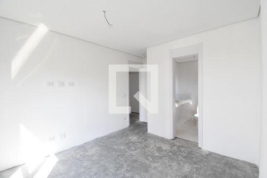 Suíte de apartamento à venda com 3 quartos, 137m² em Centro, Curitiba