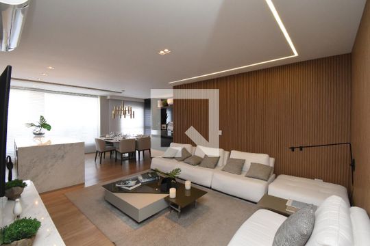 Sala e Cozinha de apartamento à venda com 2 quartos, 137m² em Centro, Curitiba