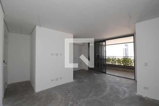 Sala e Cozinha de apartamento à venda com 2 quartos, 105m² em Centro, Curitiba