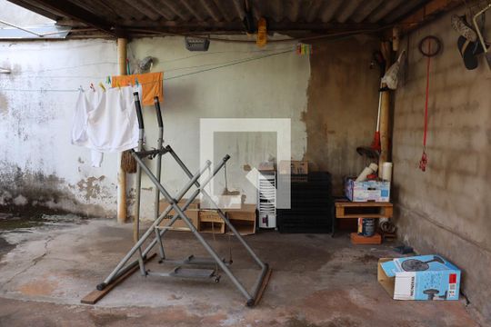 Quintal de casa à venda com 3 quartos, 481m² em Jardim América, Goiânia
