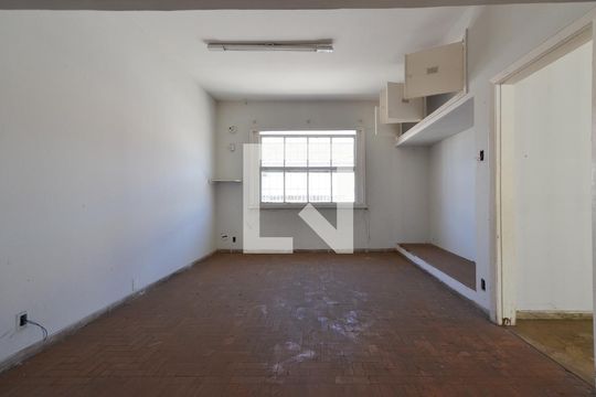 Quarto 1 de casa à venda com 4 quartos, 481m² em Floresta, Belo Horizonte