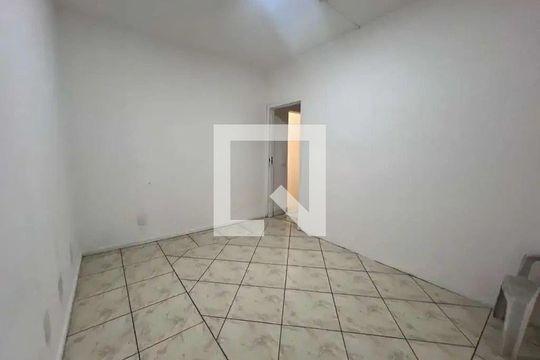 Quarto 2 de casa para alugar com 4 quartos, 160m² em Barreiros, São José