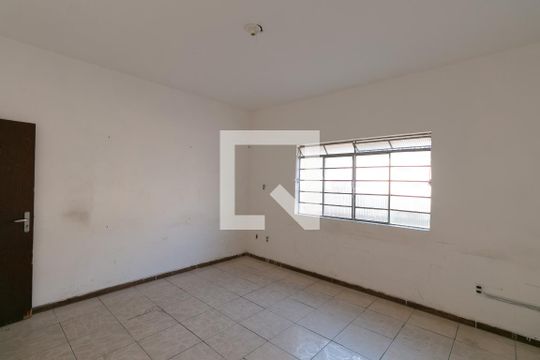 Quarto de casa para alugar com 3 quartos, 120m² em Candelária, Belo Horizonte