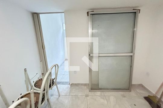 Kitnet/Studio para alugar com 1 quarto, 28m² em Cascadura, Rio de Janeiro