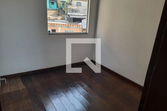 Quarto de apartamento à venda com 3 quartos, 130m² em Amazonas, Contagem