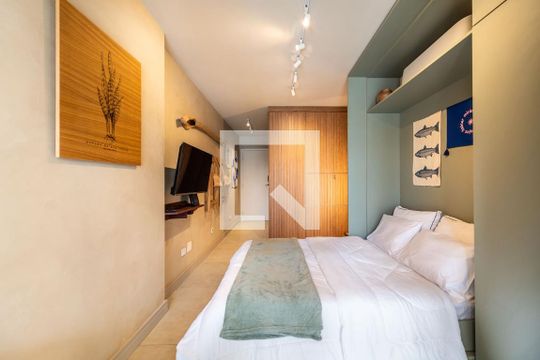 Sala/Quarto de kitnet/studio para alugar com 1 quarto, 26m² em Pompeia, São Paulo