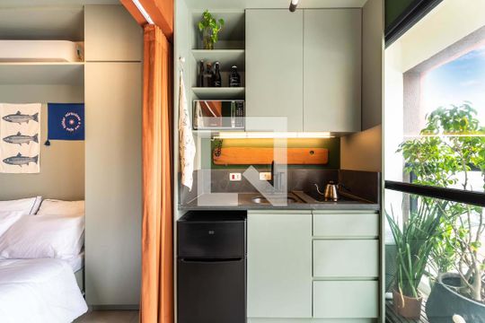Sala/Quarto de kitnet/studio para alugar com 1 quarto, 26m² em Pompeia, São Paulo