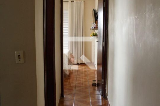 Corredor de casa à venda com 2 quartos, 206m² em Assunção, São Bernardo do Campo