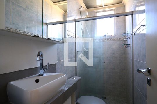 Banheiro da Suíte de apartamento à venda com 4 quartos, 175m² em Esplanada, Belo Horizonte