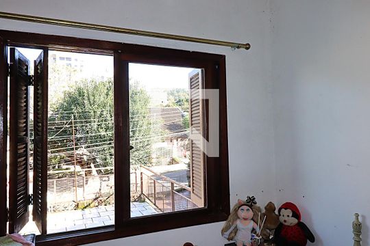 Quarto de casa à venda com 2 quartos, 360m² em Bom Jesus, Porto Alegre