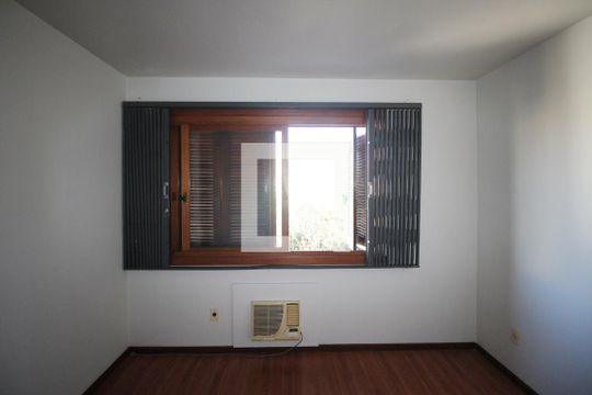 Suíte 1 de apartamento para alugar com 3 quartos, 120m² em Petrópolis, Porto Alegre