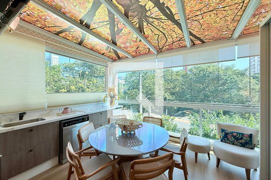 Varanda  de apartamento à venda com 2 quartos, 87m² em Santo Amaro, São Paulo