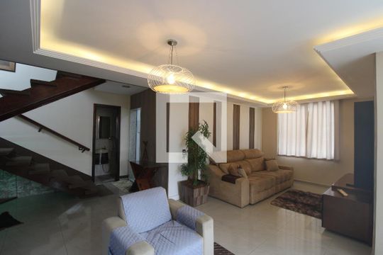 Sala 1 de casa à venda com 3 quartos, 424m² em Anil, Rio de Janeiro