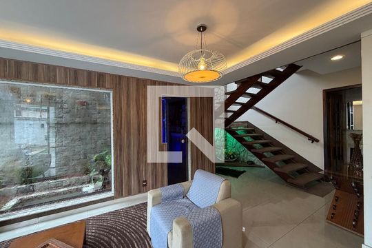 Sala 1 de casa à venda com 3 quartos, 424m² em Anil, Rio de Janeiro