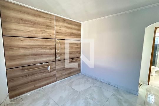 Sala de apartamento à venda com 2 quartos, 51m² em Taboão, Guarulhos
