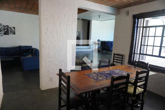Sal de Jantar de casa de condomínio à venda com 3 quartos, 500m² em Morada dos Pássaros, Barueri