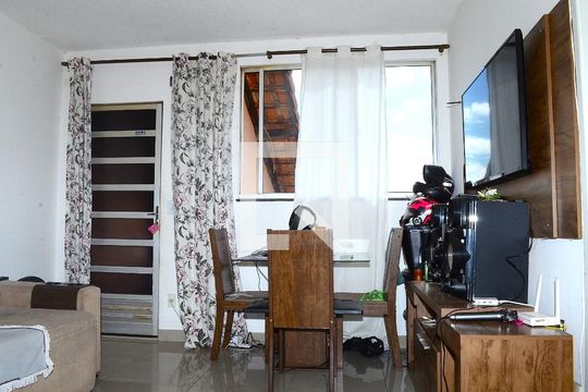 Sala de apartamento à venda com 2 quartos, 49m² em Vitoria, Belo Horizonte