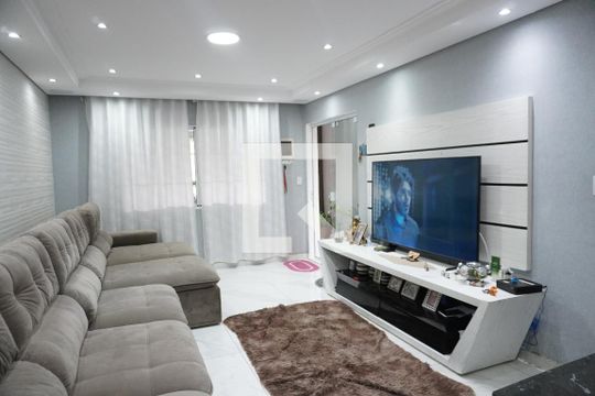 Casa à venda com 3 quartos, 158m² em Jardim Helena, São Paulo