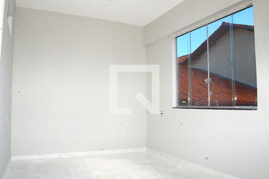 Suíte 1 de casa à venda com 2 quartos, 88m² em Jardim Vitoria, Belo Horizonte