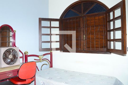 Casa à venda com 3 quartos, 413m² em Eymard, Belo Horizonte