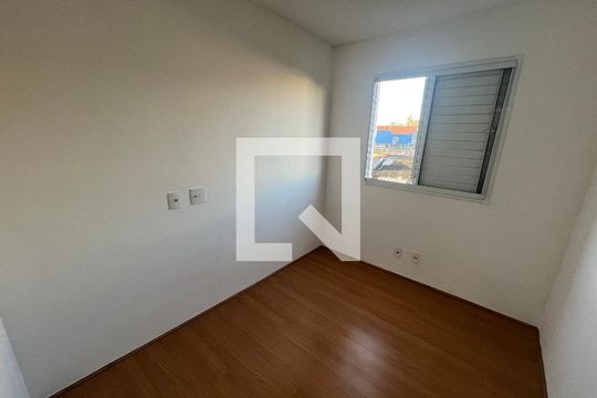 Quarto 1 de apartamento para alugar com 2 quartos, 41m² em Vila Plana, São Paulo