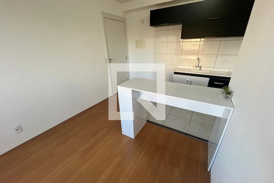 Sala de apartamento para alugar com 2 quartos, 41m² em Vila Plana, São Paulo