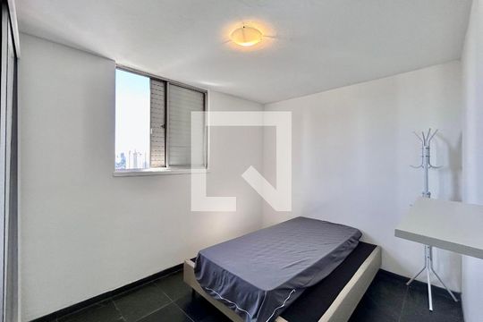 Quarto 1 de apartamento para alugar com 2 quartos, 49m² em Brás, São Paulo