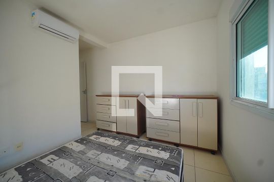 Suíte de apartamento para alugar com 2 quartos, 60m² em Ingleses Centro, Florianópolis