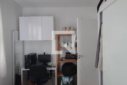 Quarto 1 de apartamento para alugar com 2 quartos, 43m² em Trevo, Belo Horizonte