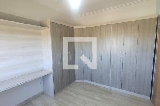 Quarto de apartamento à venda com 2 quartos, 68m² em Niterói, Canoas