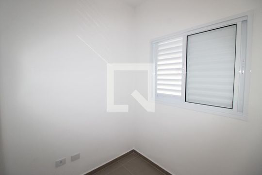 Quarto 1 de apartamento para alugar com 2 quartos, 39m² em Guaianases, São Paulo