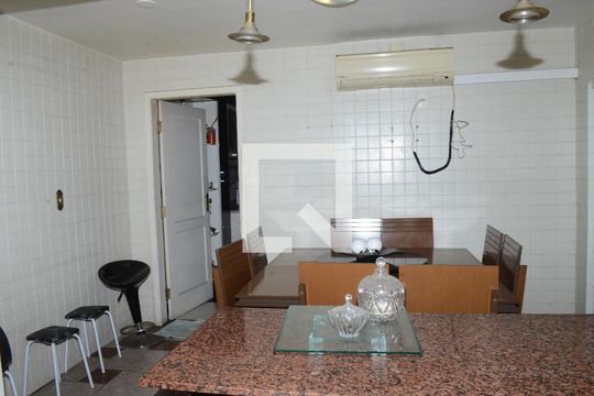Sala 2 de casa para alugar com 2 quartos, 148m² em São Gabriel, Belo Horizonte