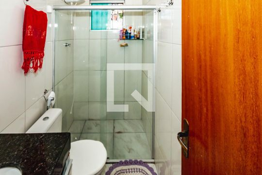 Banheiro Social de casa à venda com 2 quartos, 113m² em Vila Cloris, Belo Horizonte