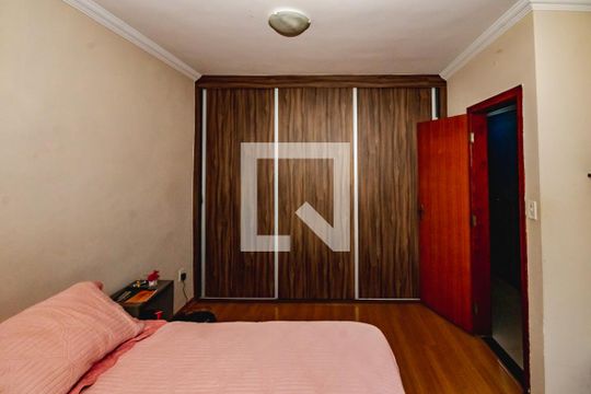Quarto 1 de casa à venda com 2 quartos, 113m² em Vila Cloris, Belo Horizonte