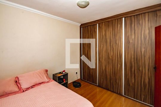 Quarto 1 de casa à venda com 2 quartos, 113m² em Vila Cloris, Belo Horizonte