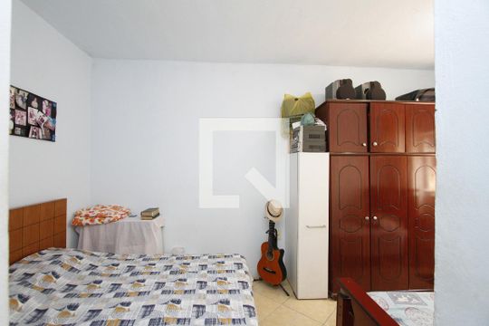 Quarto 2 de casa à venda com 6 quartos, 190m² em Vista Alegre, Belo Horizonte