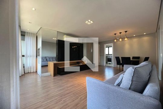 Sala de apartamento para alugar com 3 quartos, 120m² em Auxiliadora, Porto Alegre