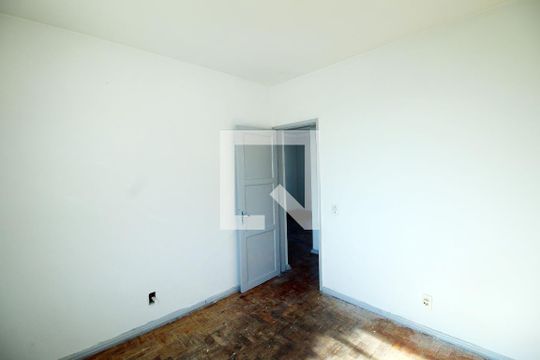 Quarto 1 de apartamento para alugar com 3 quartos, 55m² em Brás de Pina, Rio de Janeiro