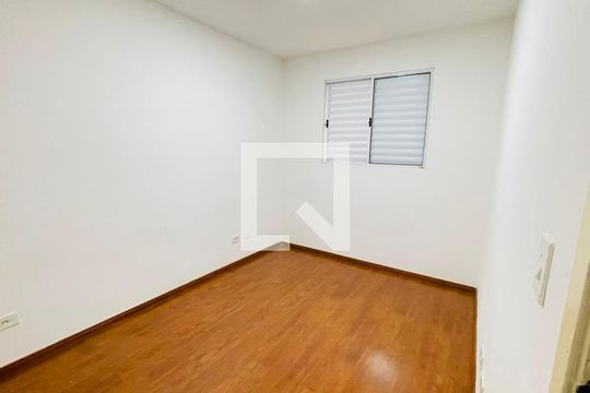 Quarto 1  de apartamento para alugar com 2 quartos, 50m² em Jardim Barro Branco, Cotia