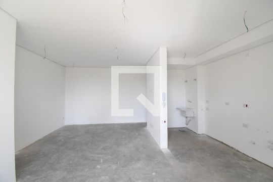 Sala e Cozinha de apartamento à venda com 2 quartos, 102m² em Centro, Curitiba