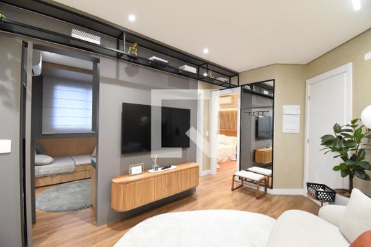 Sala de apartamento à venda com 2 quartos, 51m² em Centro, Curitiba