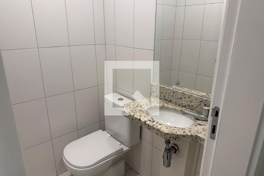 Banheiro de apartamento para alugar com 1 quarto, 54m² em Jardim Sao Luiz, Ribeirão Preto