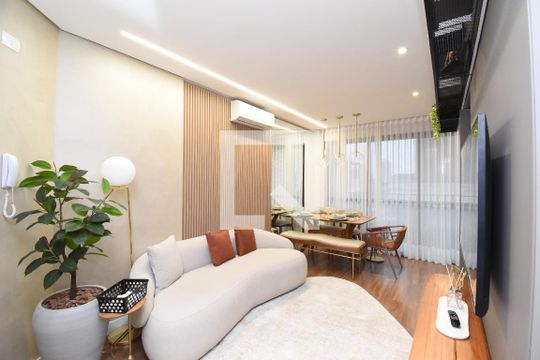 Apartamento à venda com 2 quartos, 50m² em Centro, Curitiba