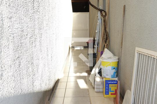Casa à venda com 3 quartos, 142m² em Setor Faicalville, Goiânia