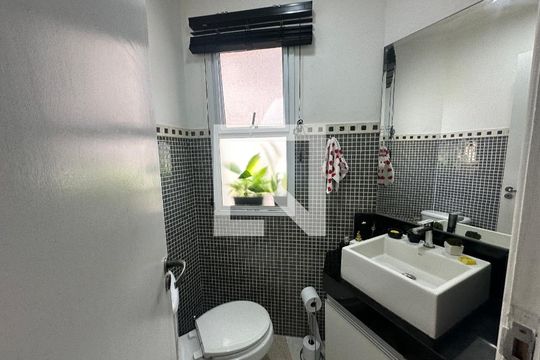 Lavabo de casa de condomínio à venda com 3 quartos, 179m² em Vila Sao Luiz (valparaizo), Barueri