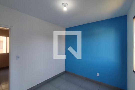 Quarto de apartamento para alugar com 2 quartos, 61m² em Vila Liviero, São Paulo