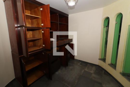 Sala de casa à venda com 3 quartos, 300m² em Vila Yara, Osasco