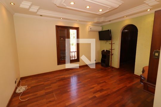 Suíte 1 de casa à venda com 3 quartos, 300m² em Vila Yara, Osasco