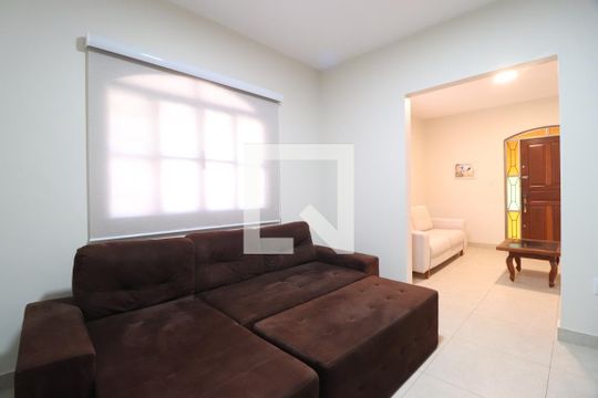 Sala de casa para alugar com 3 quartos, 312m² em Brasil, Uberlândia